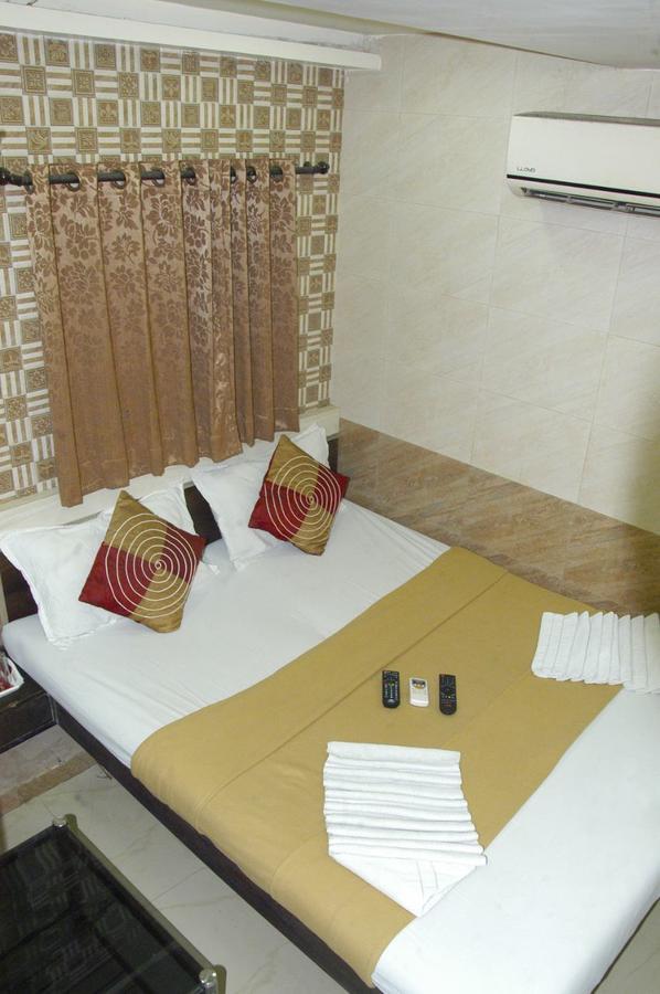 Hotel National Residency 뭄바이 외부 사진